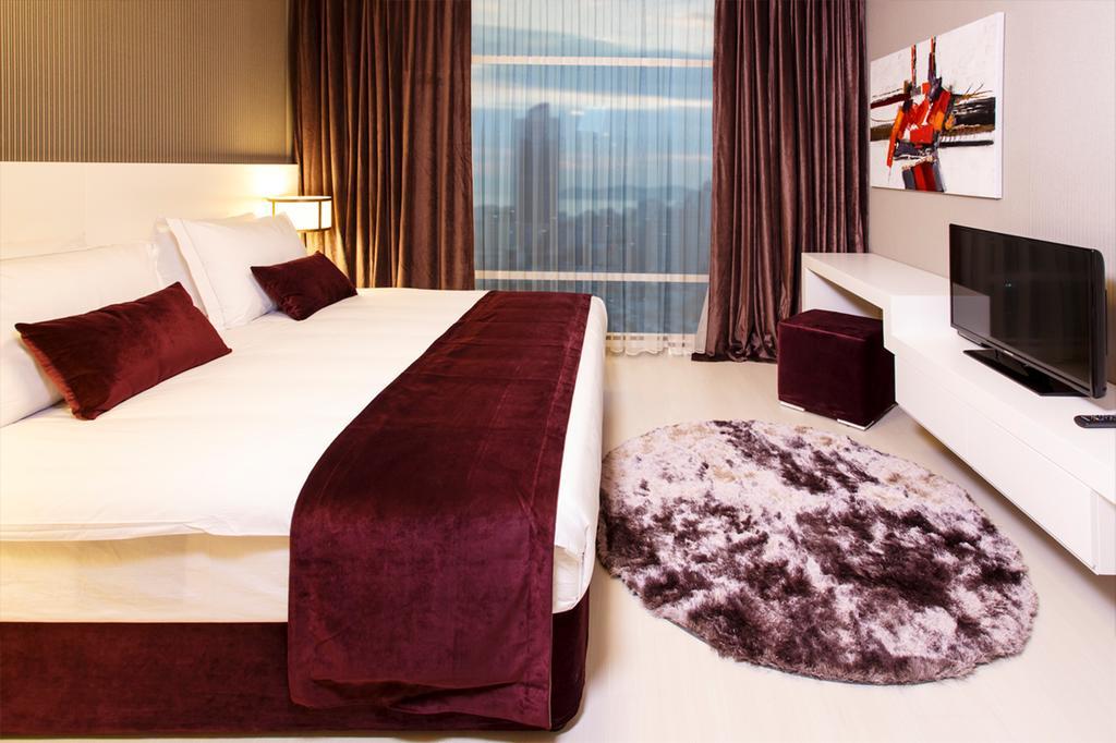 Flora Suites Atasehir Istanbul Exteriör bild
